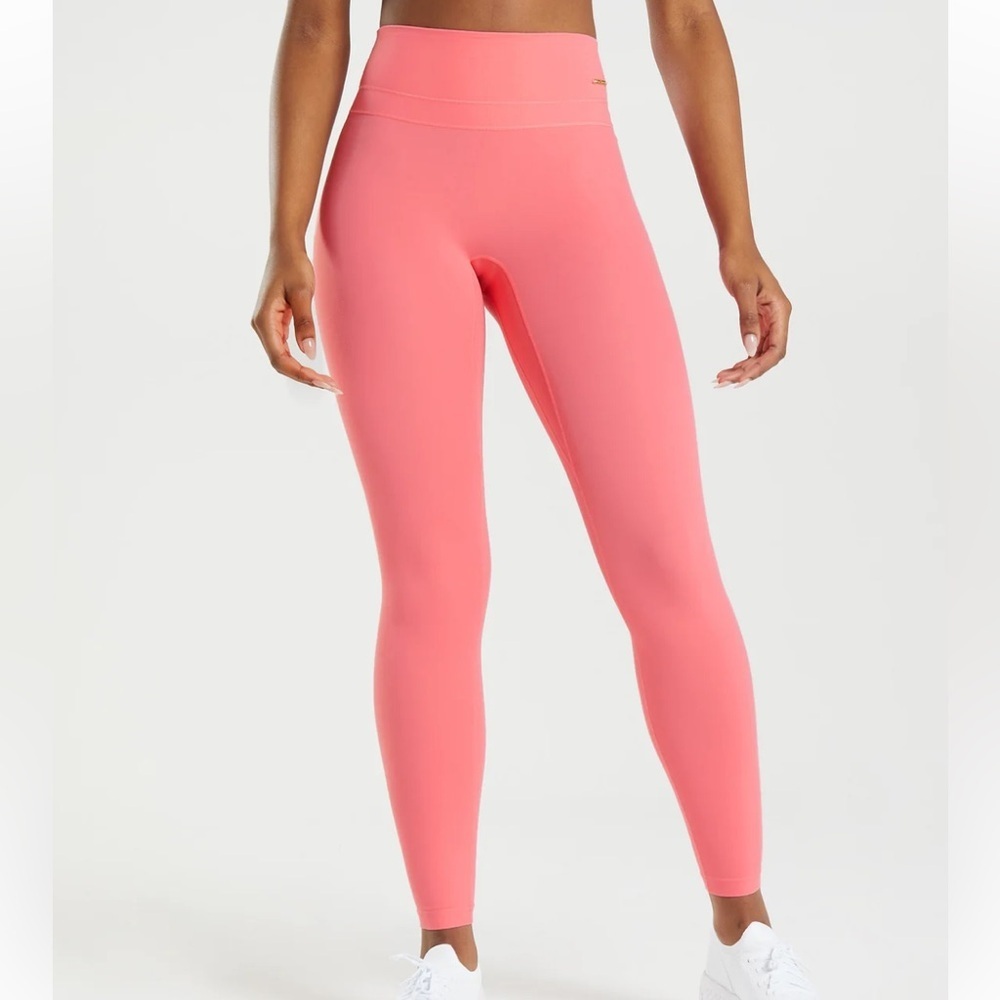 GYM SHARK WHITNEY SIMMONS HIGH RISE LEGGINGS Size Small NWOT